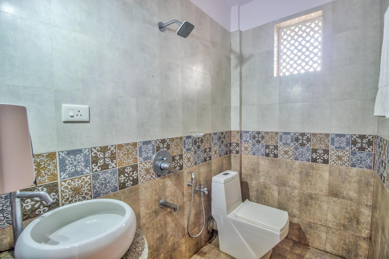 Beach Doorz Hotel Baga Exterior foto