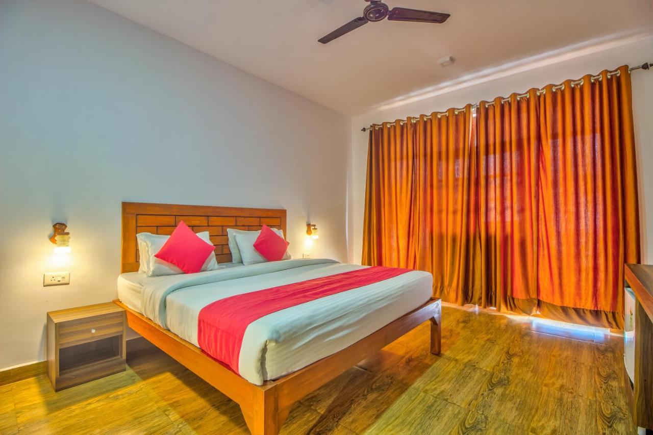 Beach Doorz Hotel Baga Exterior foto